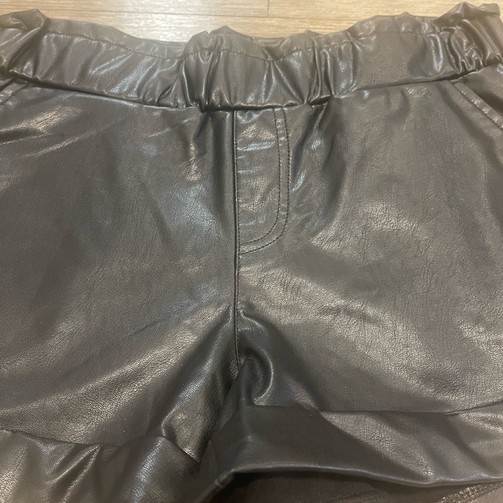 NWT Black Women's Leather Shorts - Picture 2 of 6